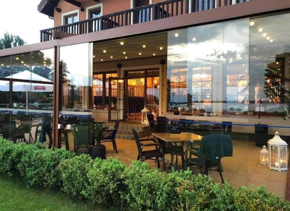 Hotel Sloneczny Brzeg ビスクピエツ エクステリア 写真