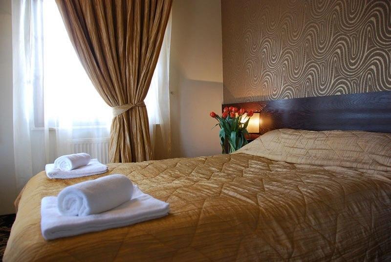 Hotel Sloneczny Brzeg ビスクピエツ 部屋 写真