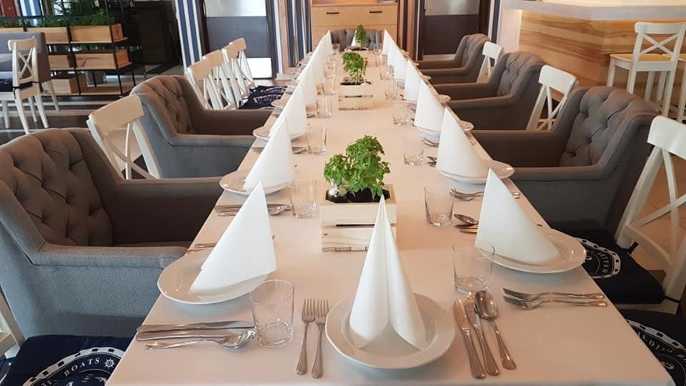 Hotel Sloneczny Brzeg ビスクピエツ エクステリア 写真